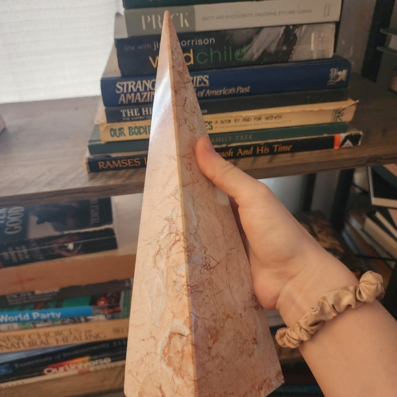 Marble Pyramid Decor Set - Picture 6 of 6